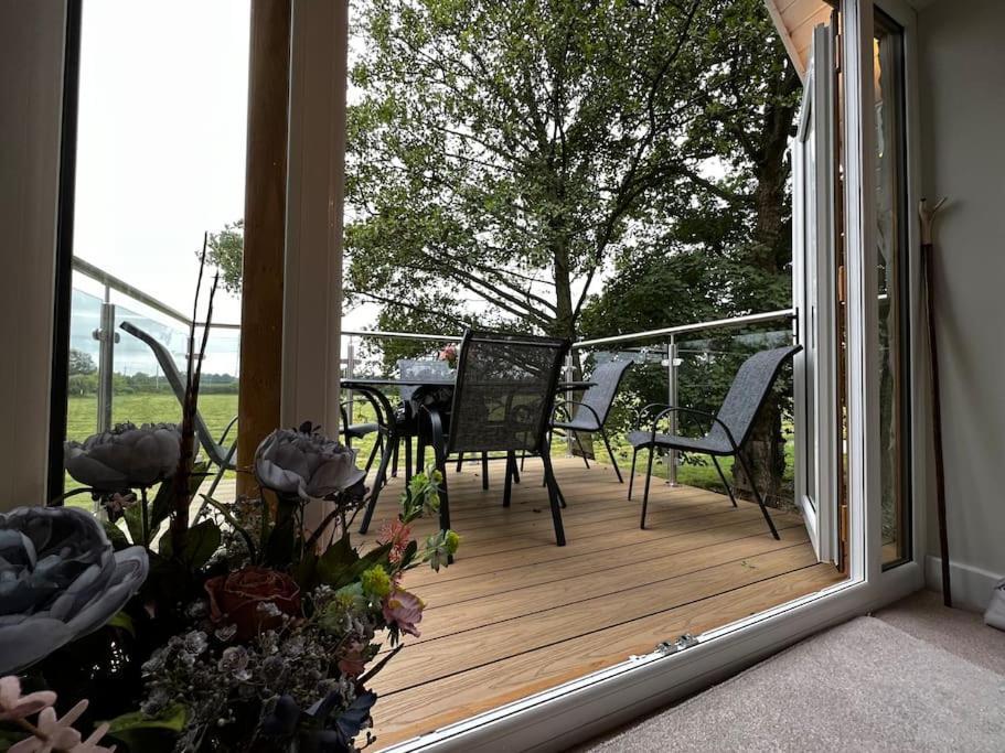 Cosy Alpine Cottage In The Heart Of Lancashire Catterall Εξωτερικό φωτογραφία